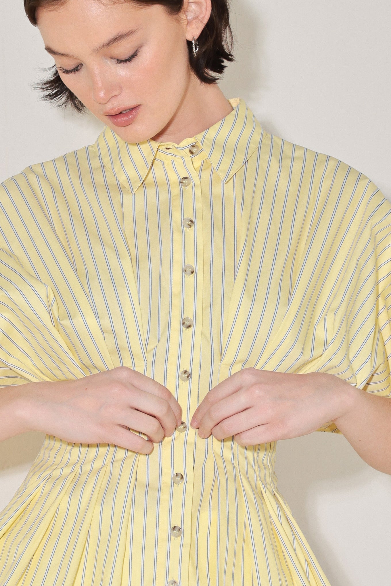 BUTTER MODE ACTIVATED WOVEN TOP